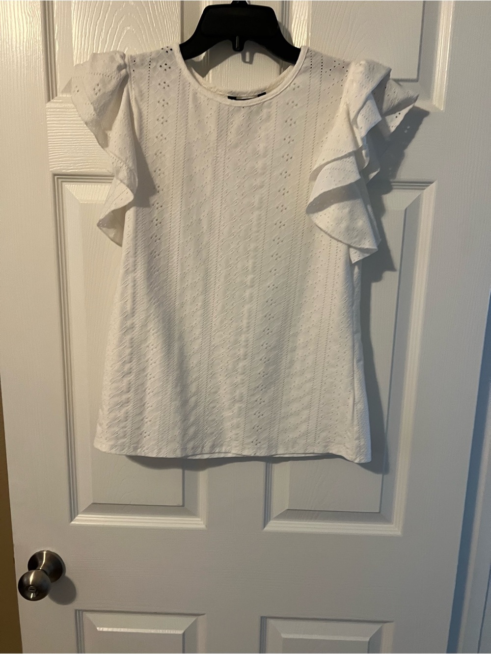 Women's White Eyelet Ruffle Sleeve Blouse